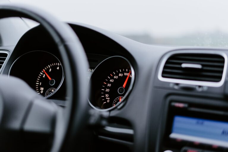 The Best Eco-Friendly Car Accessories for Sustainable Driving